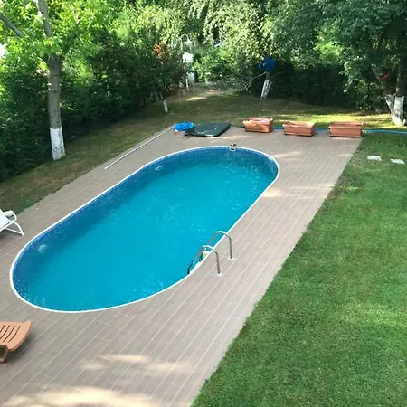 Otel Bahce'de *